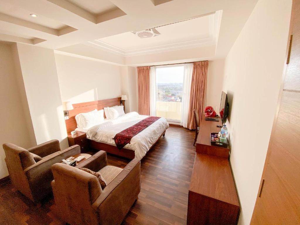 Esquire Hotels & Apartments Ravalpindi Kültér fotó